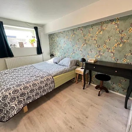 Spacious & Cozy In Tranquil Suburb Vejle