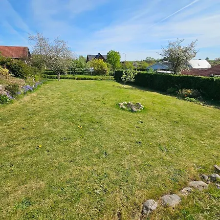 Appartement Spacious & Cozy In Tranquil Suburb