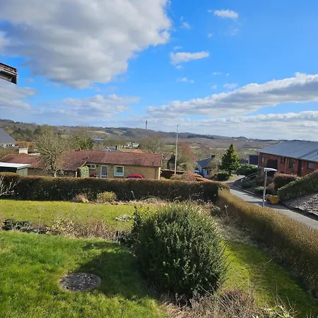 Spacious & Cozy In Tranquil Suburb Vejle