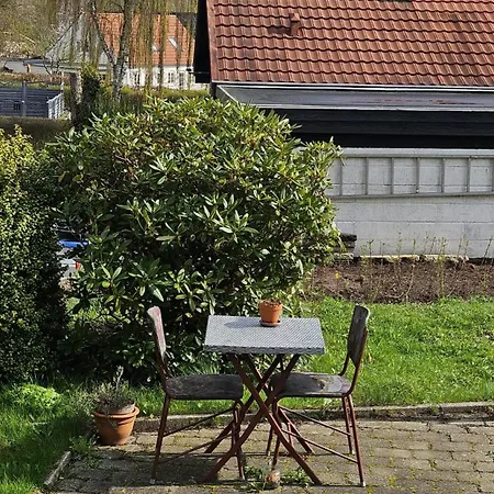 Daire Spacious & Cozy In Tranquil Suburb